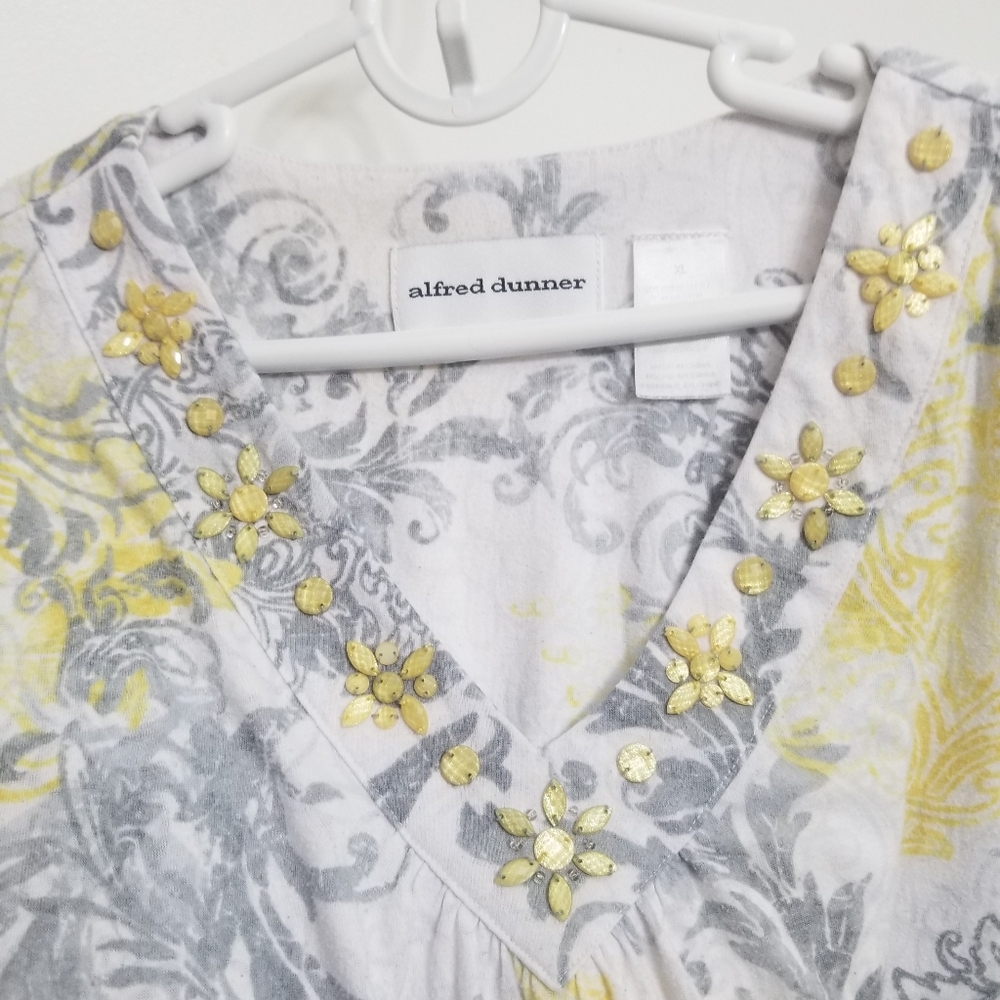 GUC gray & yellow Alfred Dunner shirt w beaded collar - Picture 2 of 8